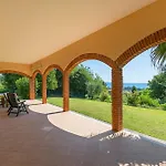 Apartman Daller Bianca By Whale Homes