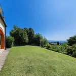 Daller Bianca By Whale Homes Apartman